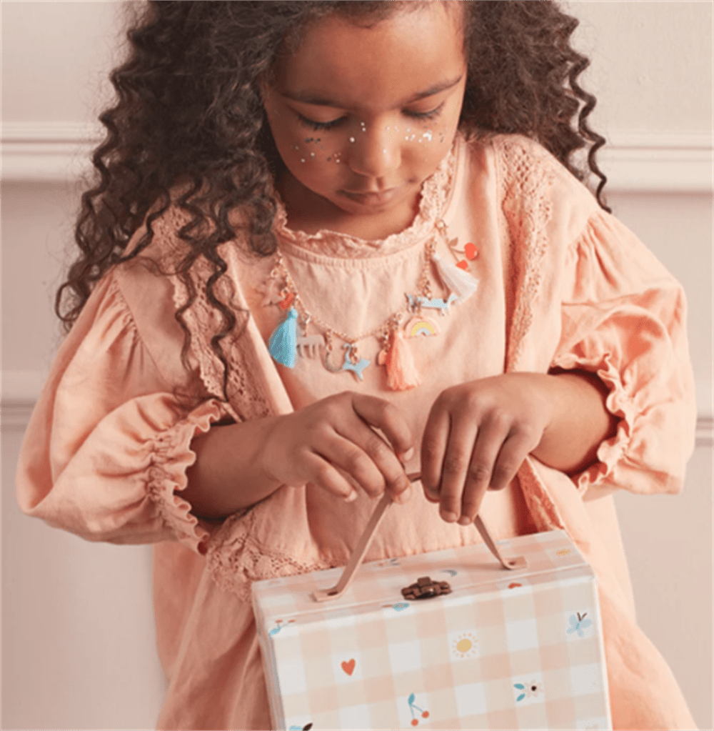 Kolye Advent Calendar resmi