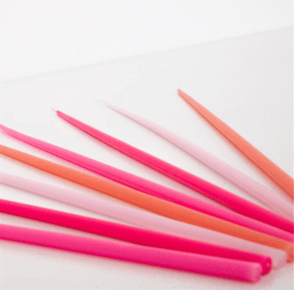 Pembe Uzun Mumlar resmi